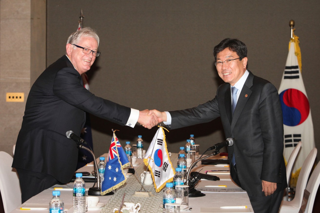  Trade Minister Andrew Robb meeting with Yoon Sang-jick in Seoul
