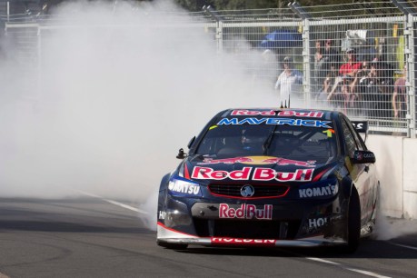 Whincup warms up for tough 2014
