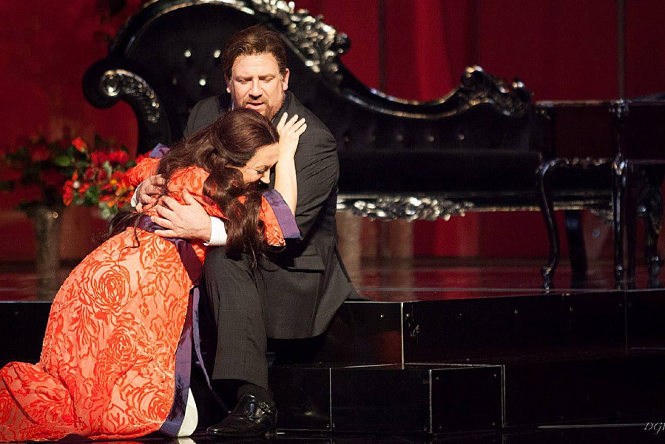La Traviata. Photo: Darren Williams 