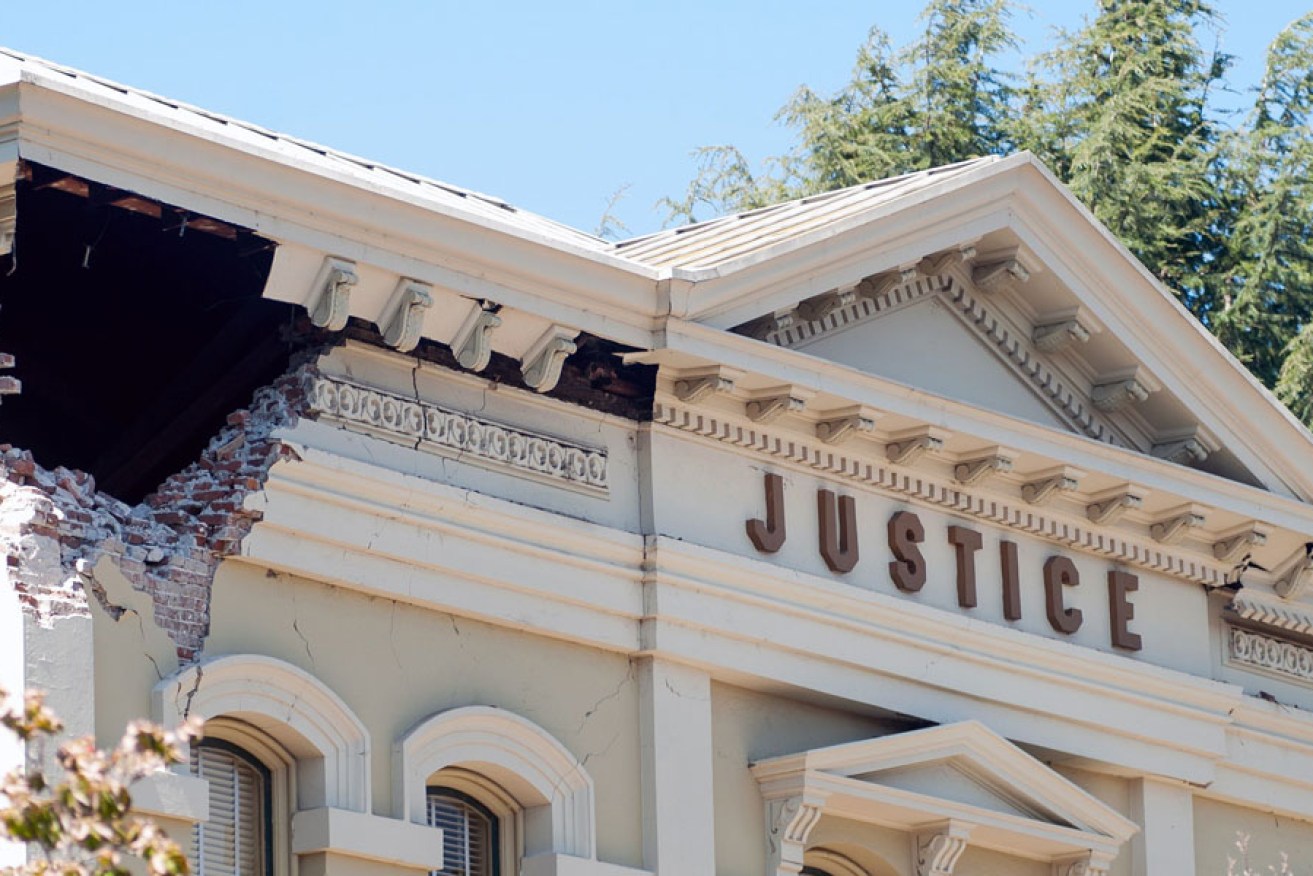A damaged government building in downtown Napa. AFP photo