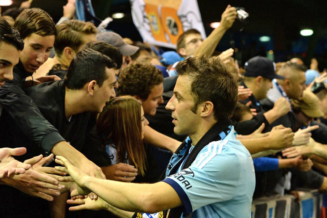 Sydney FC marquee player Alessandro Del Piero says good bye to his fans after losing to Melbourne Victory in the A-League football elimination match in April 2014. AFP photo