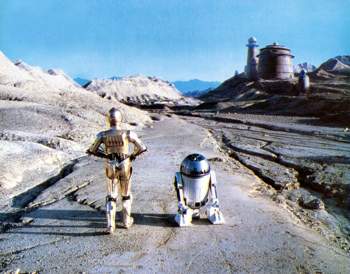 C-3PO and R2-D2 in Return of the Jedi, 1983. Photo: Mary Evans Picture Library