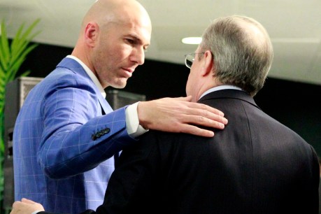 Real Madrid sack coach, turn to Zidane