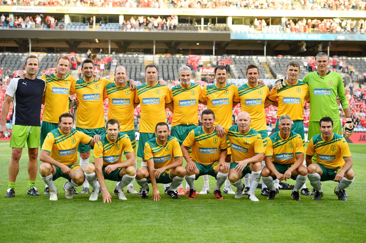 The Australian Legends team assembles for a team photograph ahead of the Liverpool Legends v Australian Legends match at ANZ Stadium, in Sydney, Thursday, Jan. 7, 2016. (AAP Image/Dan Himbrechts) NO ARCHIVING, EDITORIAL USE ONLY
