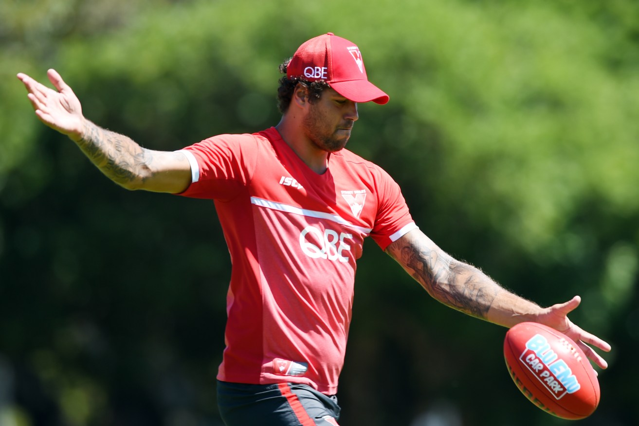 Lance Franklin at training. Photo: Paul Miller, AAP.