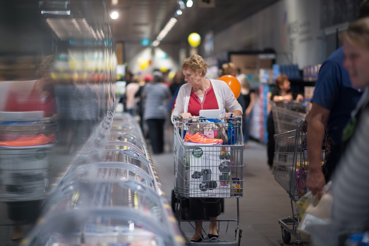 Some of the first shoppers in the Parafield Gardens store. Photo: Nat Rogers/InDaily