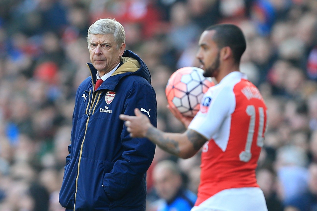 Arsene Wenger watches Theo Walcott the FA Cup defeat. Photo: David Klein, Sportimage/PA Images.