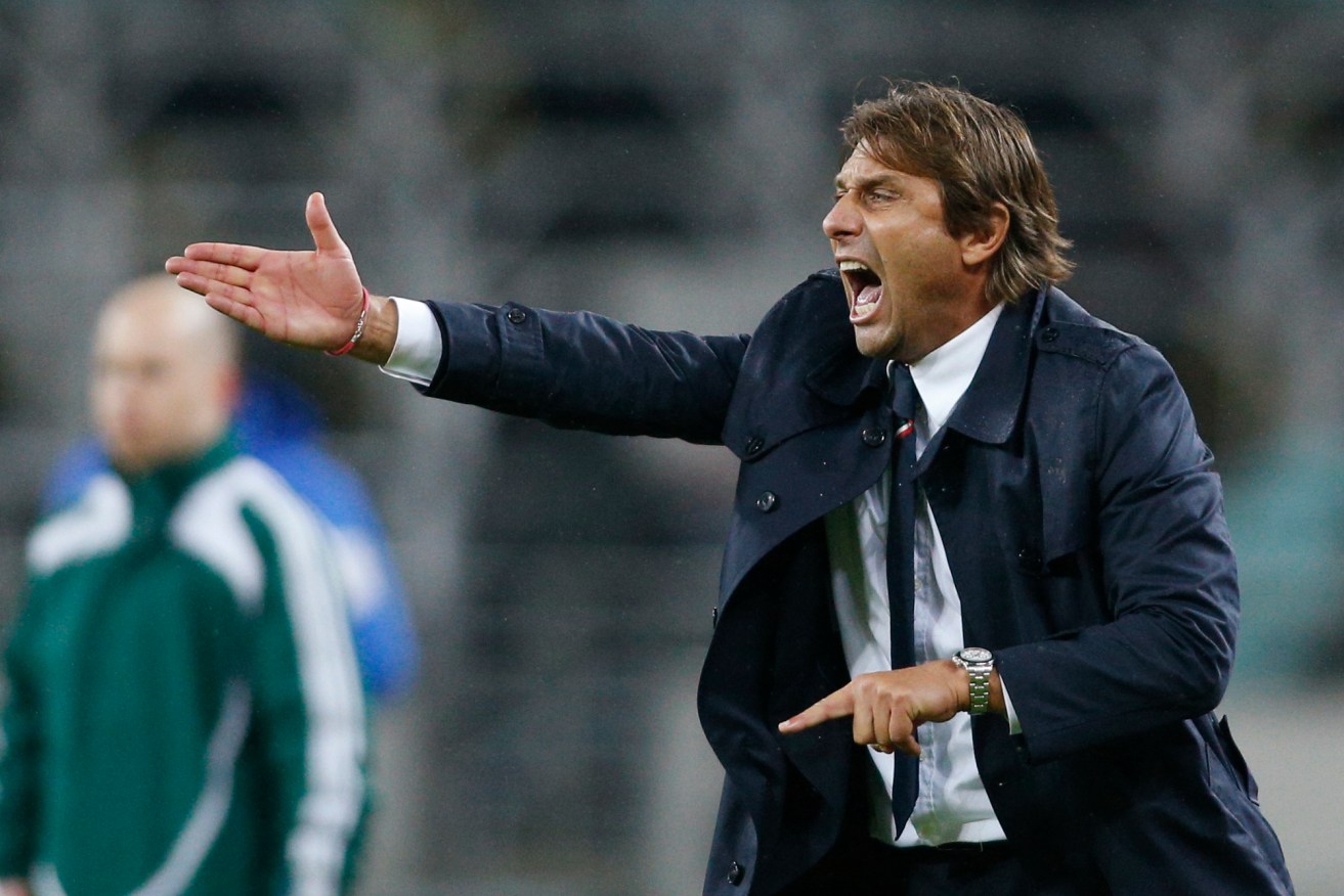 Chelsea coach Antonio Conte. Photo: Mindaugas Kulbis / AP