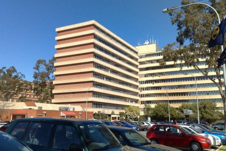 Air-con breakdown halts surgeries at major Adelaide hospital