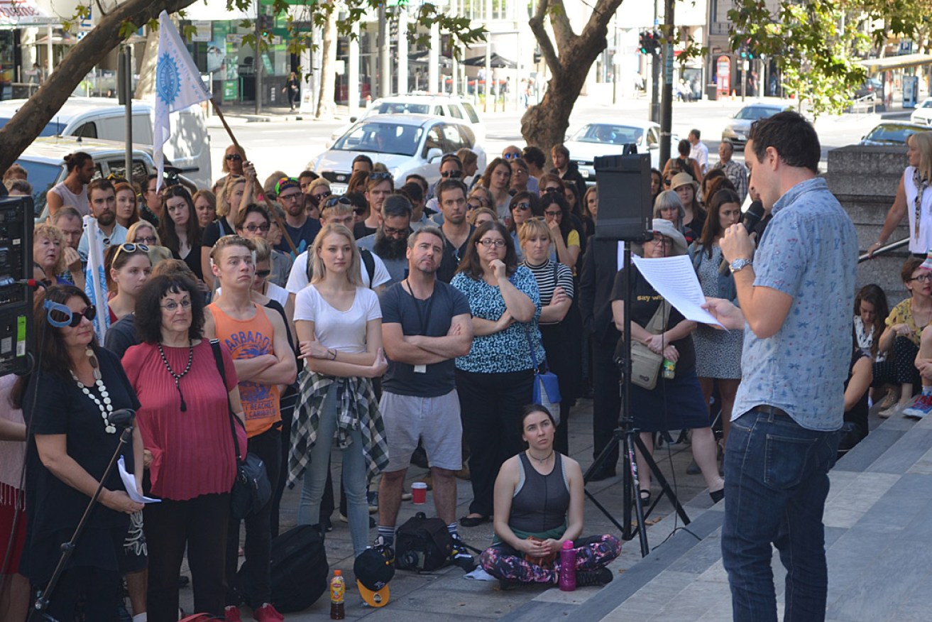 Musician Ross McHenry addresses this week's arts rally. Photo: Wisha Smith