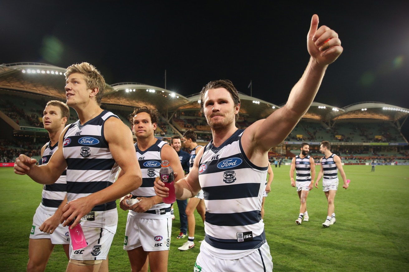 Patrick Dangerfield greets the crowd on his return to Adelaide Oval this year to face his former team. Photo: Ben Macmahon / AAP