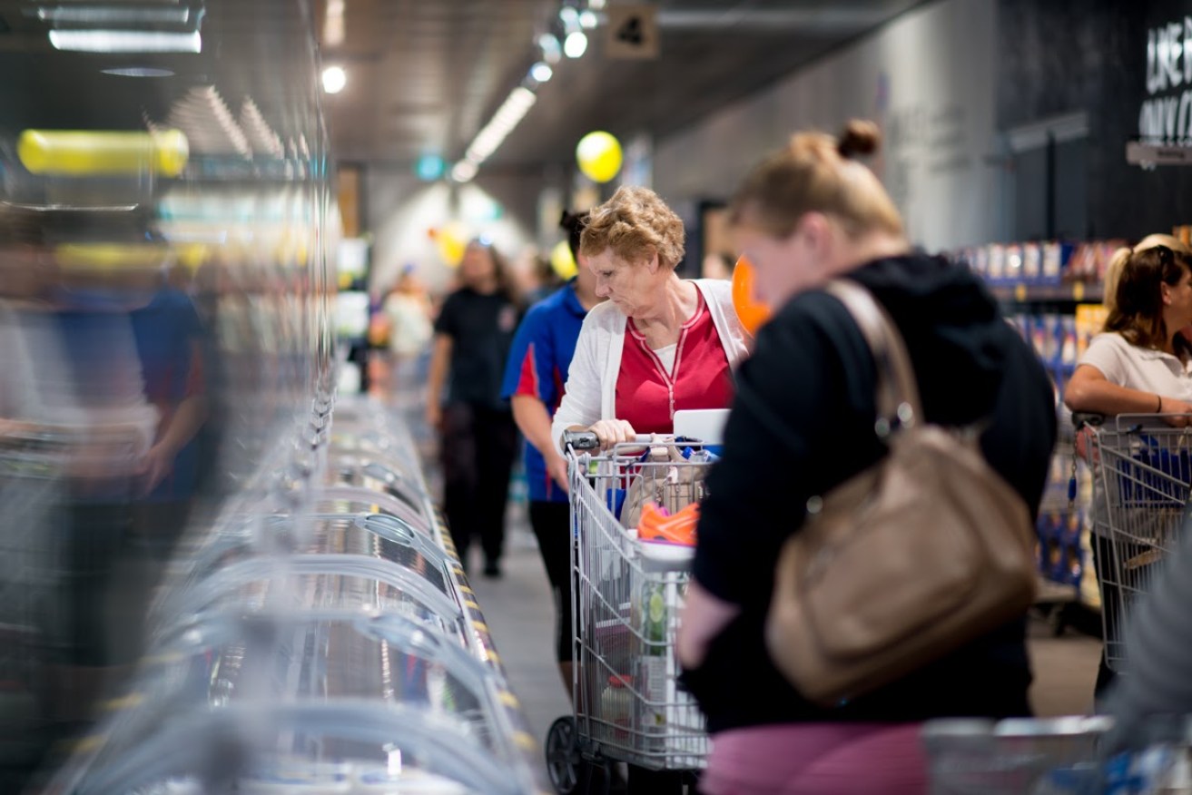 Shoppers at Aldi's Parafield Gardens store in Adelaide. Photo: Nat Rogers/InDaily