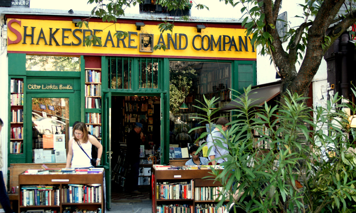 Shakespeare and Co bookshop in Paris. Photo: Hannah Swithinbank / flickr