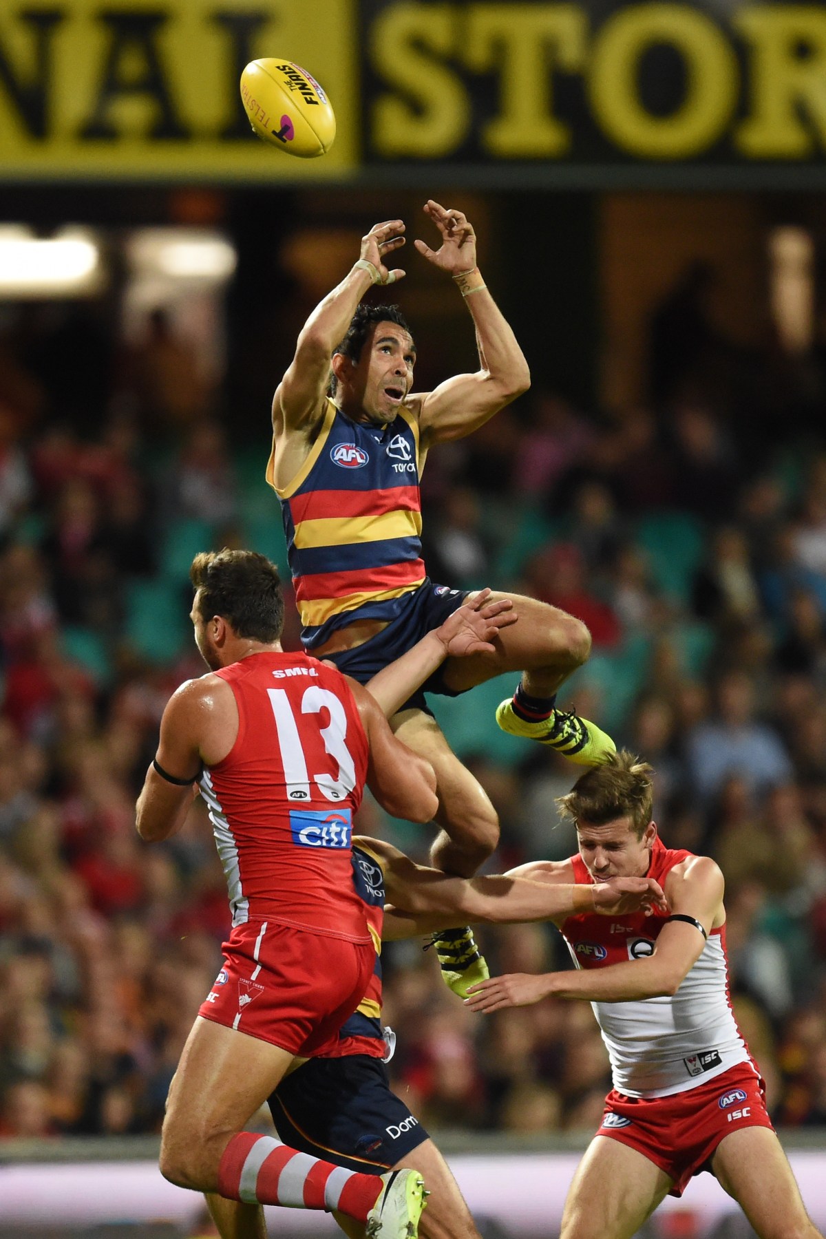 Eddie Betts of the Crows fails to mark during the 1st semi-final AFL match between the Sydney Swans and the Adelaide Crows at the Sydney Cricket Ground in Sydney, Saturday, Sept. 17, 2016. (AAP Image/Dean Lewins) NO ARCHIVING, EDITORIAL USE ONLY
