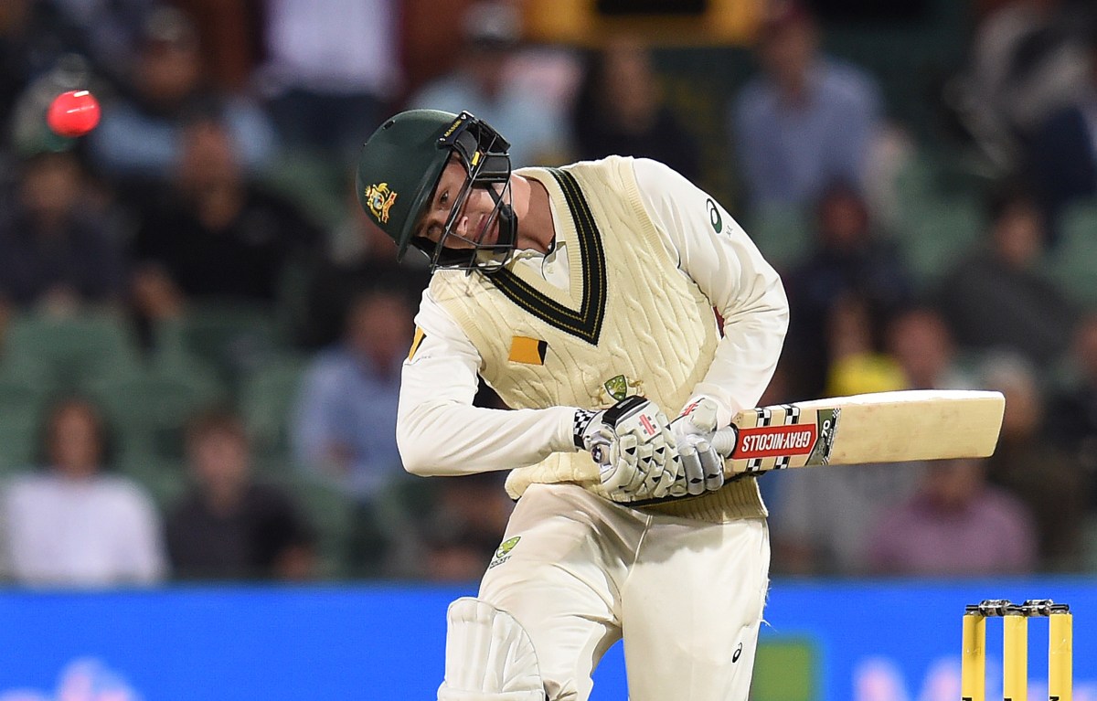 Australian batsman Matt Renshaw evades a bouncer on day 1 of the third Test match between Australia and South Africa at the Adelaide Oval in Adelaide, Thursday, Nov. 24, 2016.. (AAP Image/Dave Hunt) NO ARCHIVING, EDITORIAL USE ONLY, IMAGES TO BE USED FOR NEWS REPORTING PURPOSES ONLY, NO COMMERCIAL USE WHATSOEVER, NO USE IN BOOKS WITHOUT PRIOR WRITTEN CONSENT FROM AAP