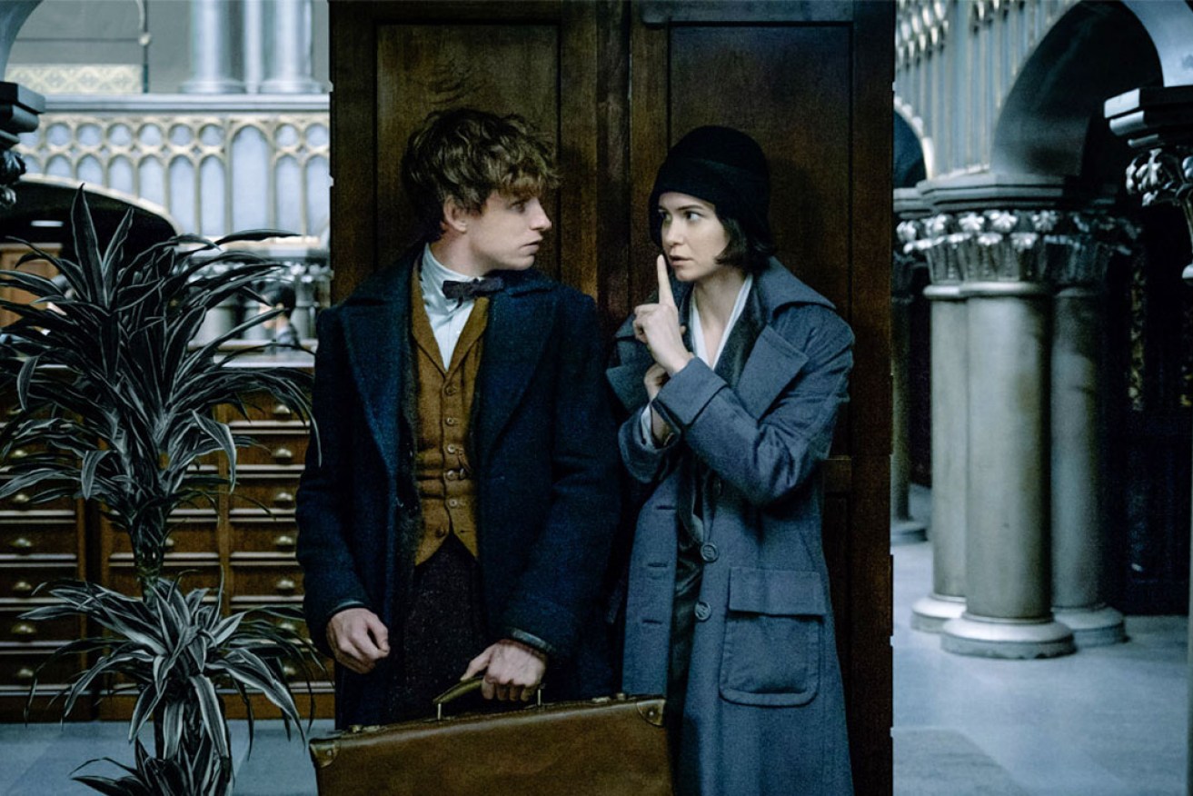 Eddie Redmayne  and Katherine Waterston in Fantastic Beasts and Where to Find Them.