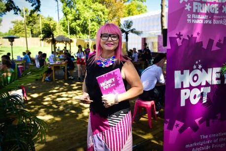 Adelaide Fringe director to retain role until 2020