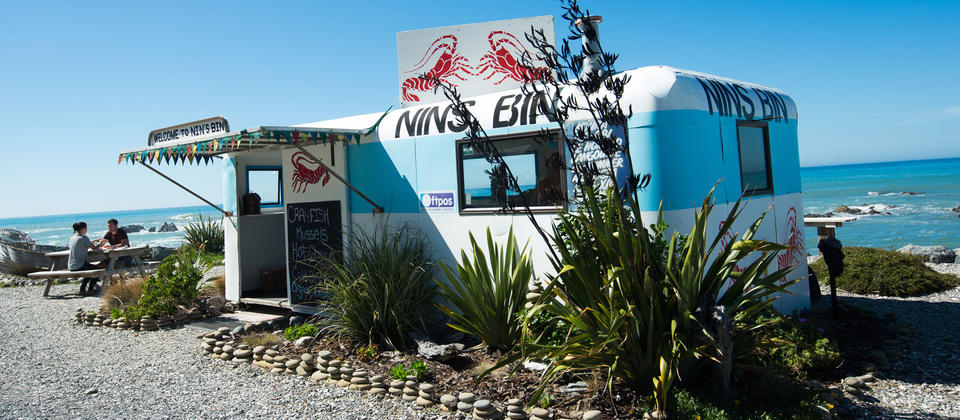 Nins Bin, a popular seafood takeaway at Kaikoura.