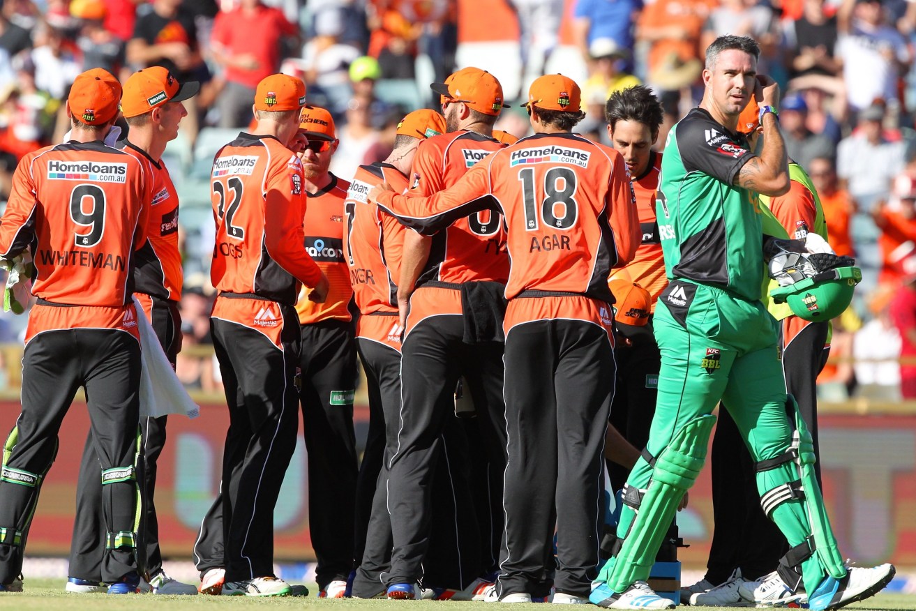 Kevin Pietersen walks after being dismissed by a rampaging Mitchell Johnson. Photo: Richard Wainwright / AAP