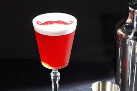 Gin cocktail: Pink Mustache