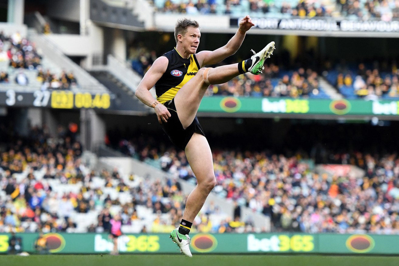 Jack Riewoldt kicked three goals against the Saints yesterday. Photo: Julian Smith / AAP