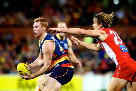 Swans “team defence” to choke Crows’ freewheeling forwards in Adelaide Oval “final”