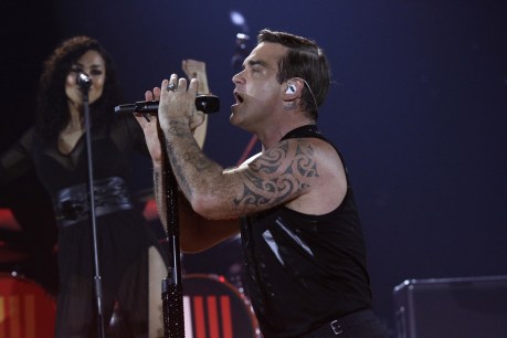 Robbie Williams to headline Adelaide 500 concert