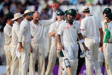 Lyon roars, but Bangladesh puts heat on Aussie bowlers