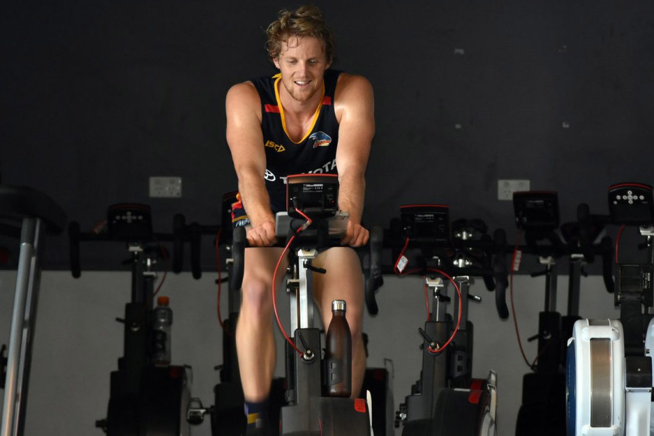 Rory Sloane trains on his own yesterday. Photo: Twitter / @Adelaide_FC