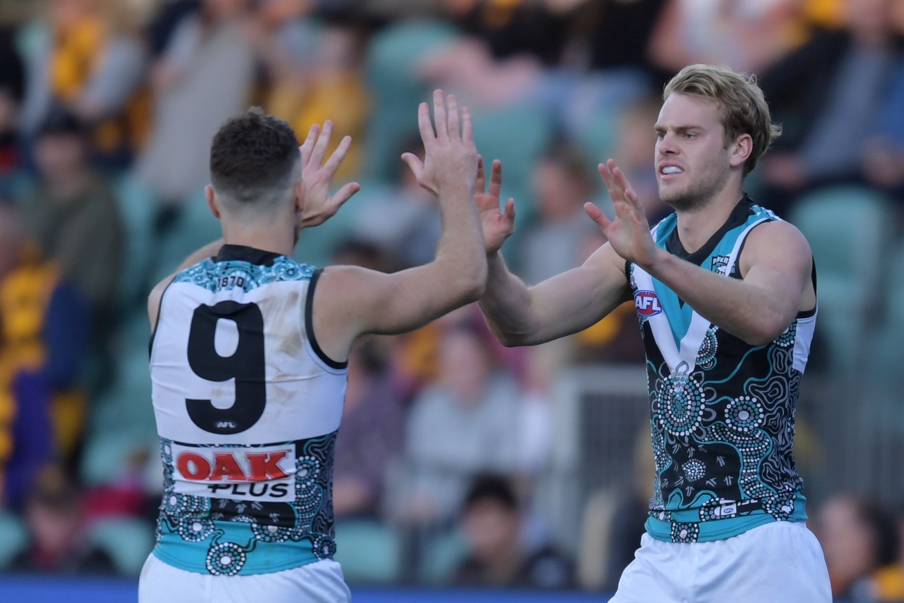Ken Hinkley says Jack Watts (right) hasn't been in great form. Photo: AAP/Tracey Nearmy