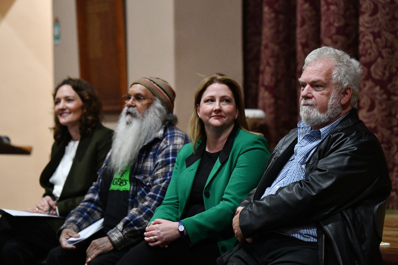 Rebekha Sharkie (second from right), with other Mayo candidates Reg Coutts (right), Georgina Downer (left) and Major 'Moogy' Sumner (second from left). Photo: AAP/David Mariuz