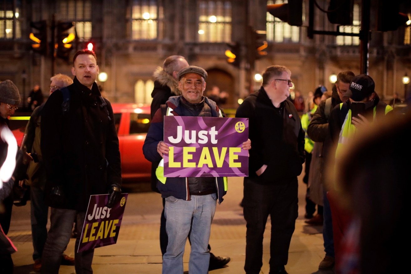 Pro-Brexit supporters outside London's Houses of Parliament. Photo: AP /Matt Dunham