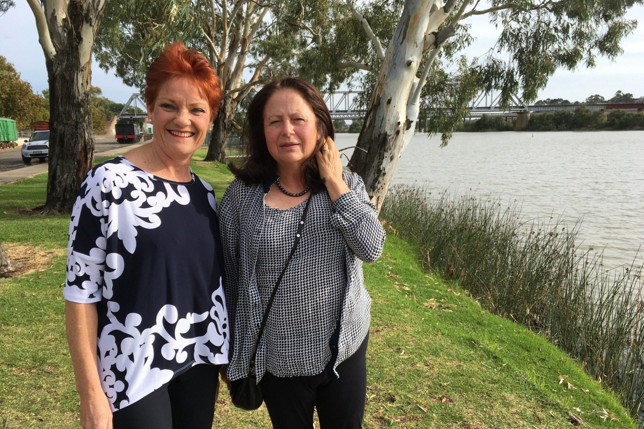 Jennifer Game (right) with Pauline Hanson in Murray Bridge this week. Image: Jennifer Game/Twitter 