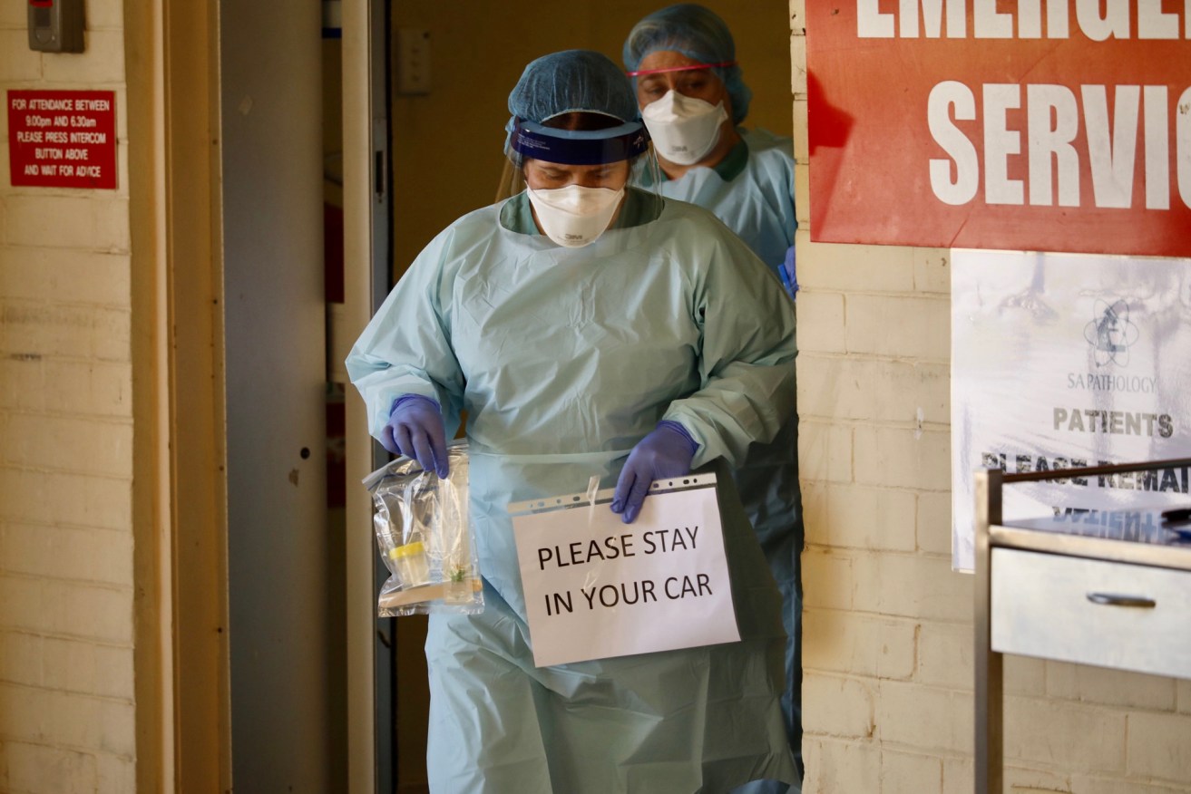 Drive-through coronavirus testing at Repat hospital. Photo: Tony Lewis/InDaily