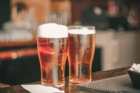 More UK pubs call last drinks amid tough times