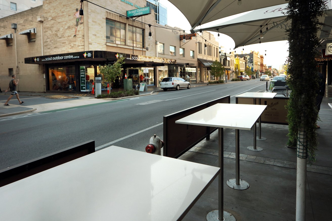 Empty tables, Rundle St. Photo: Tony Lewis/InDaily
