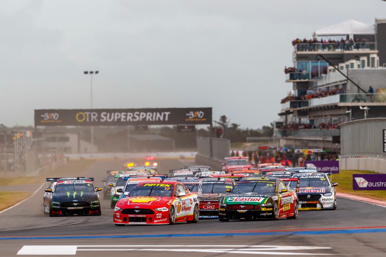 Supercars in action at The Bend, near Tailem Bend, in 2019. Photo: AAP/Supplied by Edge Photographics, Mark Horsburgh