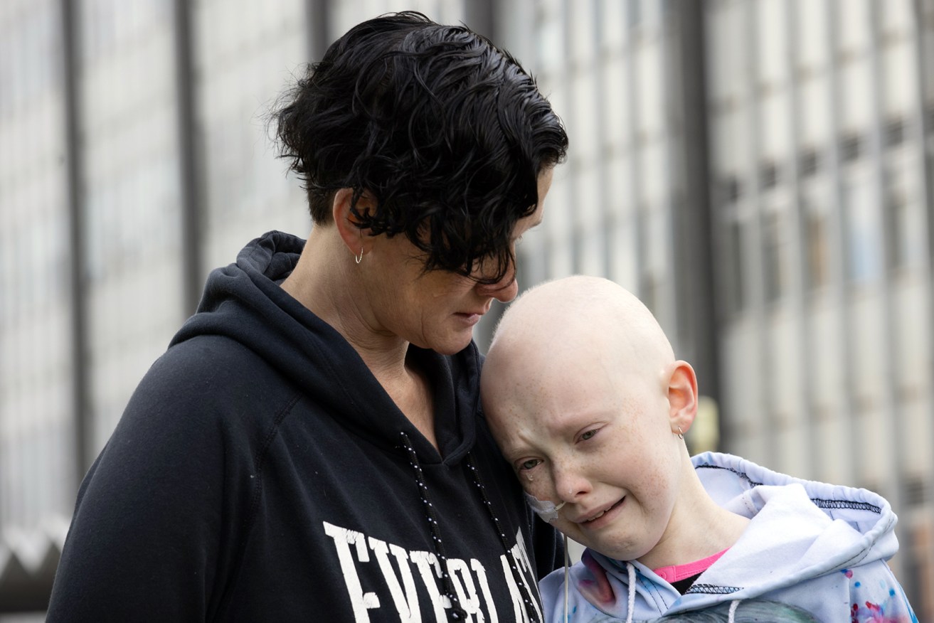 Chantelle Mitchell with her daughter Jazmyn, who is undergoing cancer treatment.
Photo: Tony Lewis/InDaily