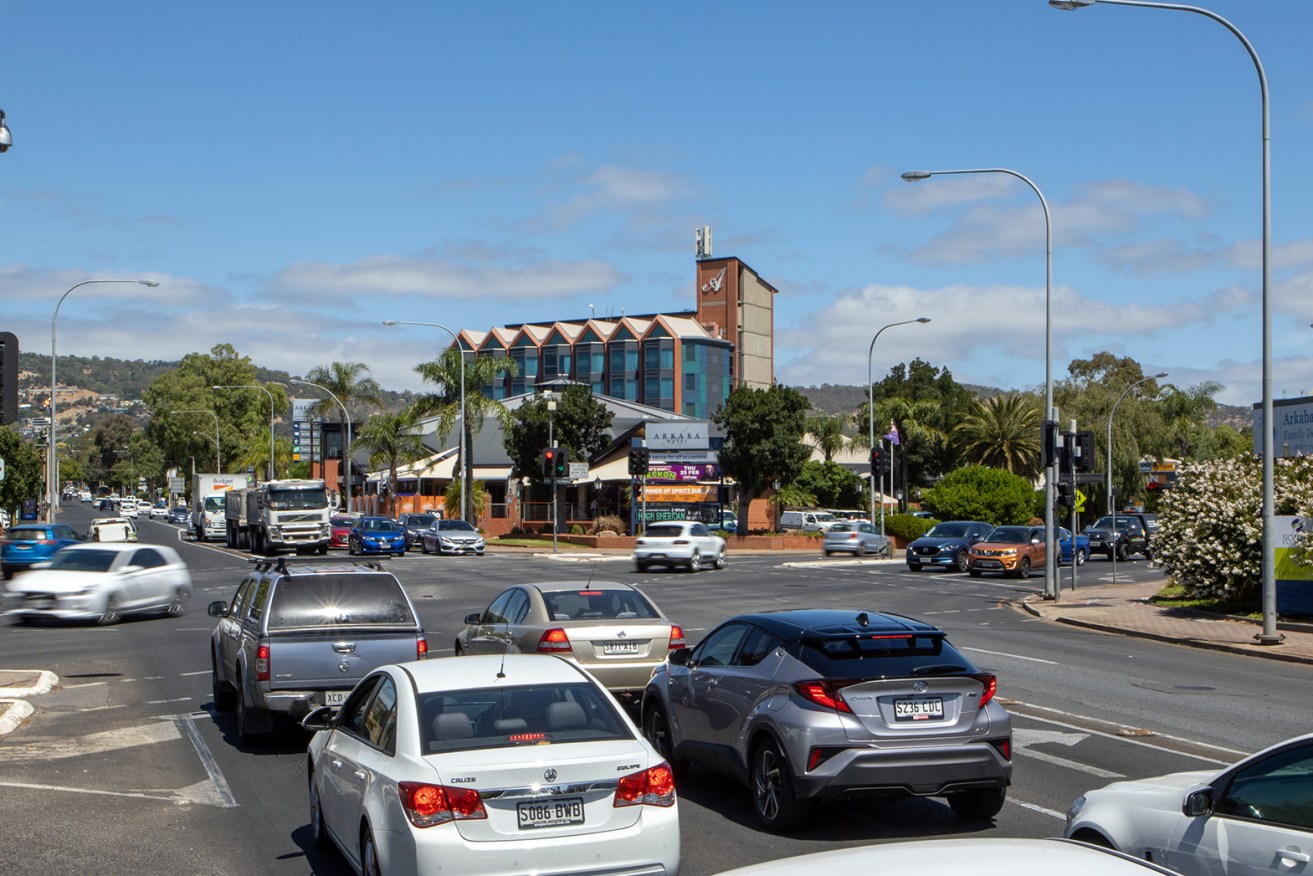Intersection of Fullarton and Glen Osmond roads. Photo: Tony Lewis/InDaily