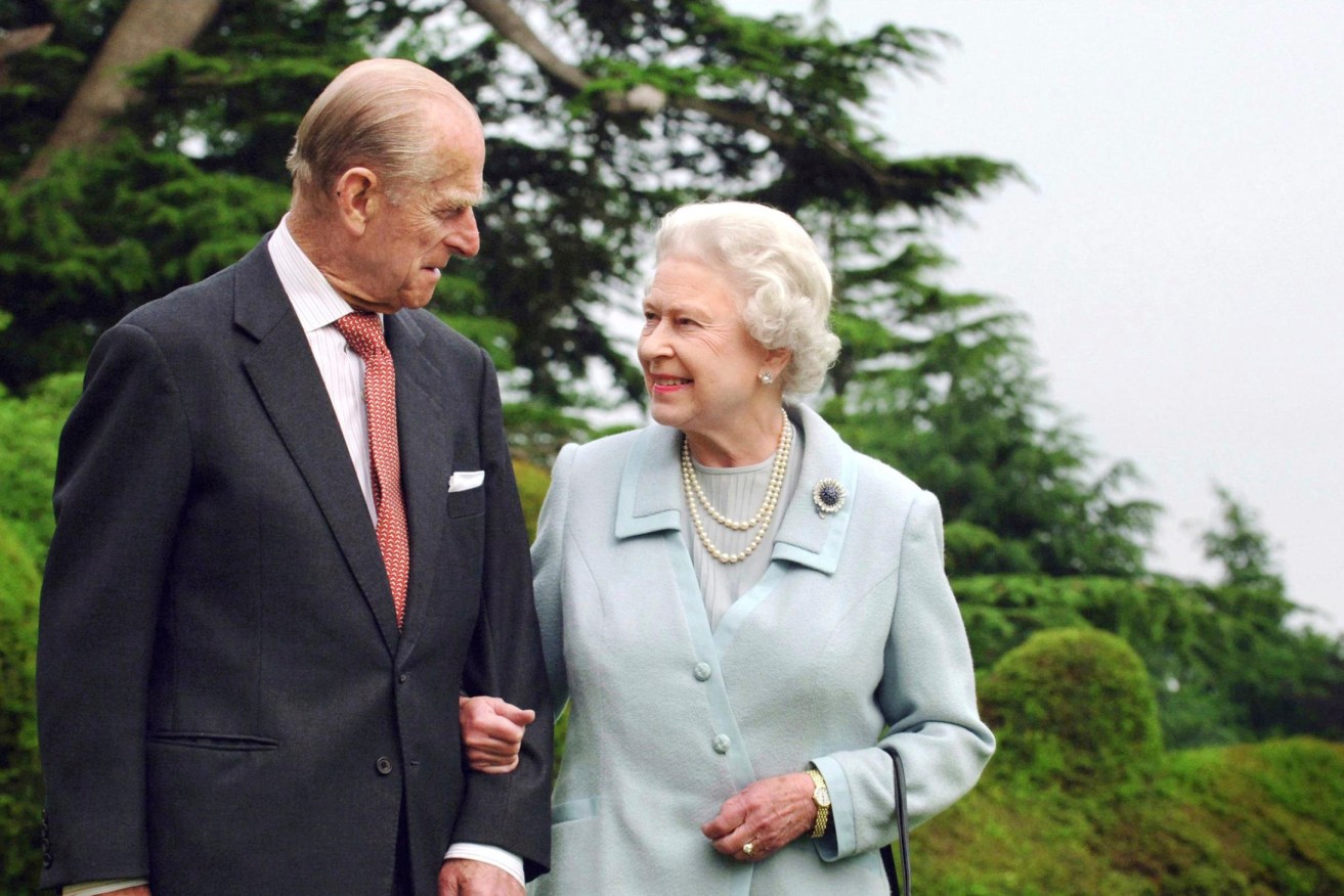 Queen Elizabeth II and The Duke of Edinburgh pose for a photo at Broadlands in 2017 marking their diamond wedding anniversary. Photo: Fiona Hanson/PA via AP