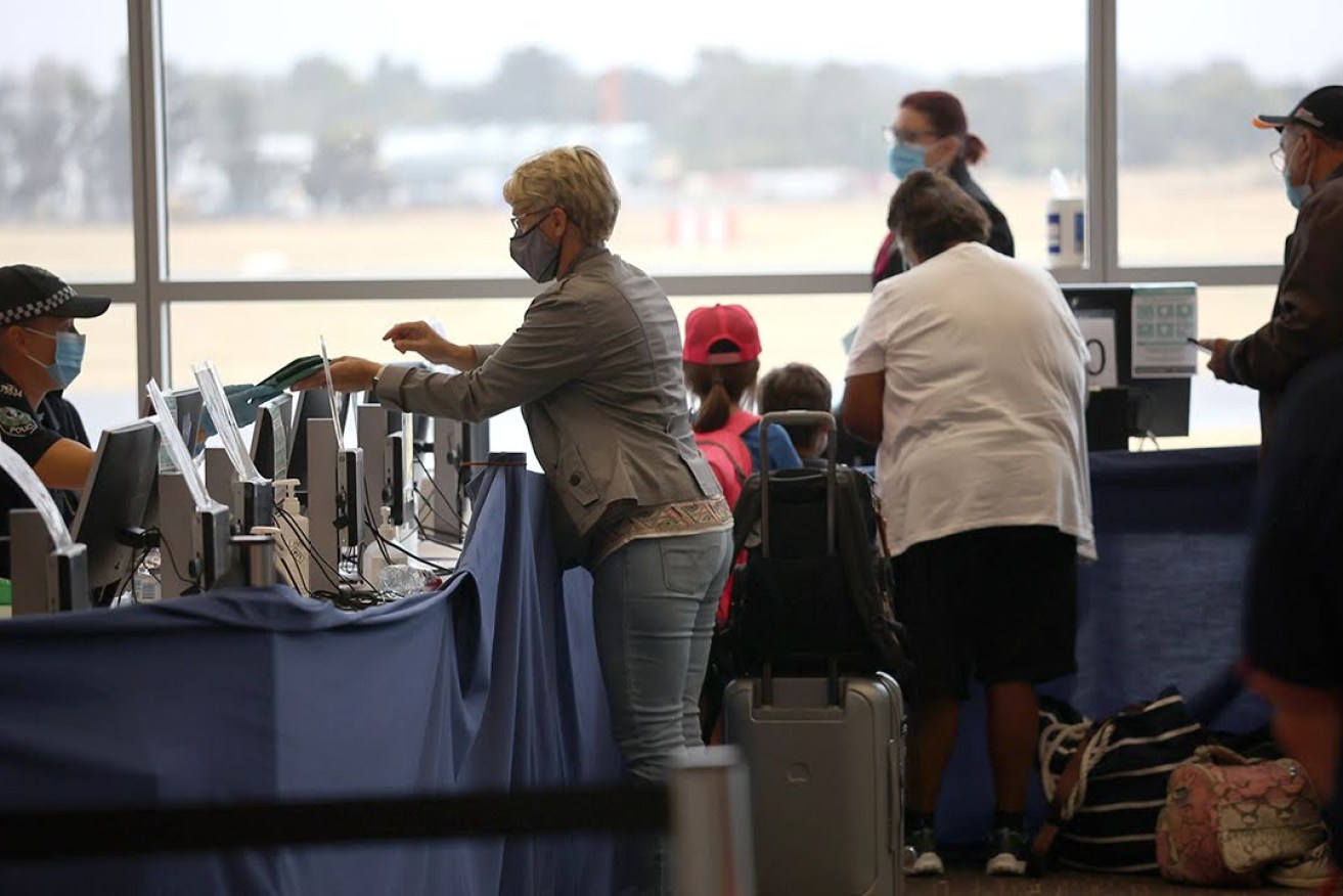 Travellers arriving at Adelaide Airport. Photo: Tony Lewis/InDaily