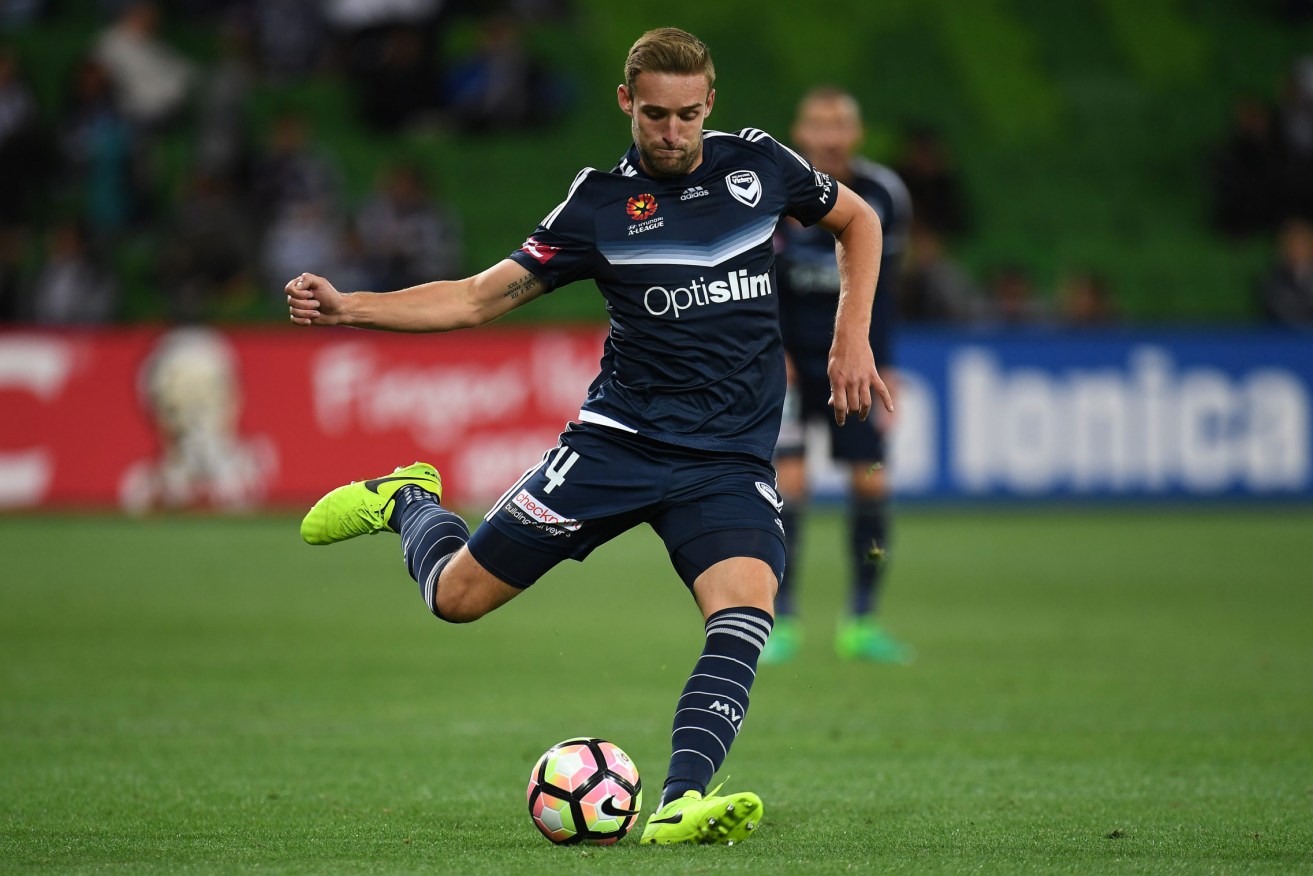 United recruit Nick Ansell playing with Melbourne Victory. Photo: AAP/Julian Smith