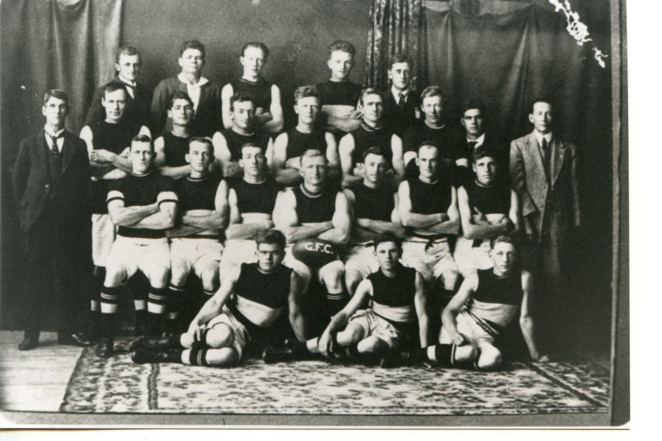 Glossop Football Club 1920. Courtesy of Berri Library.