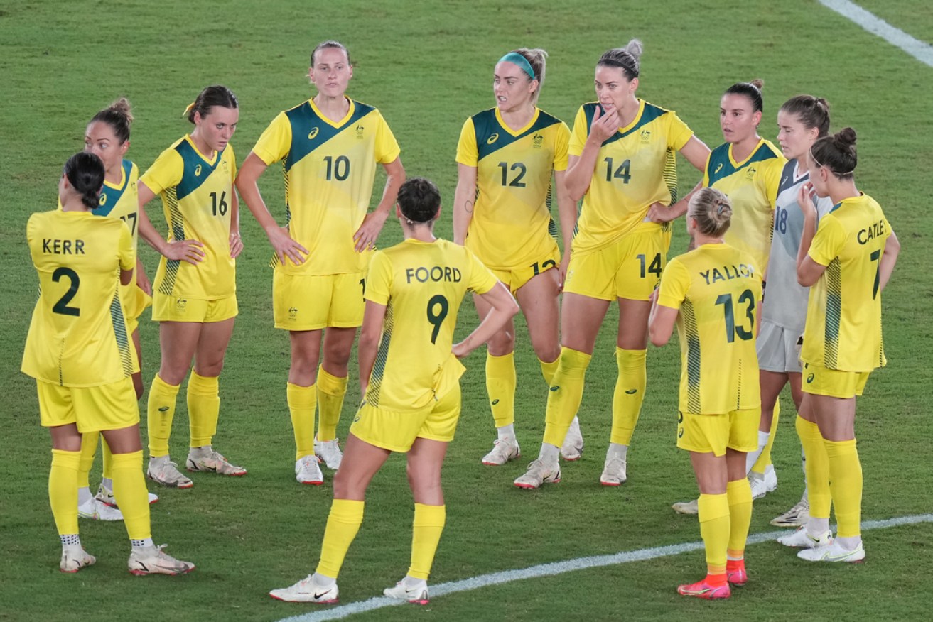 Disappointed Australian players after the 1-0 loss to Sweden in the Tokyo Olympics semi-final. Picture:Joe Giddens/AAP