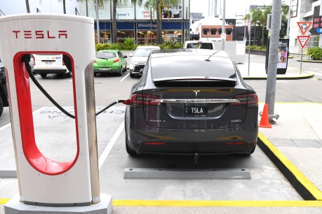 Top End lithium on track to power Tesla cars