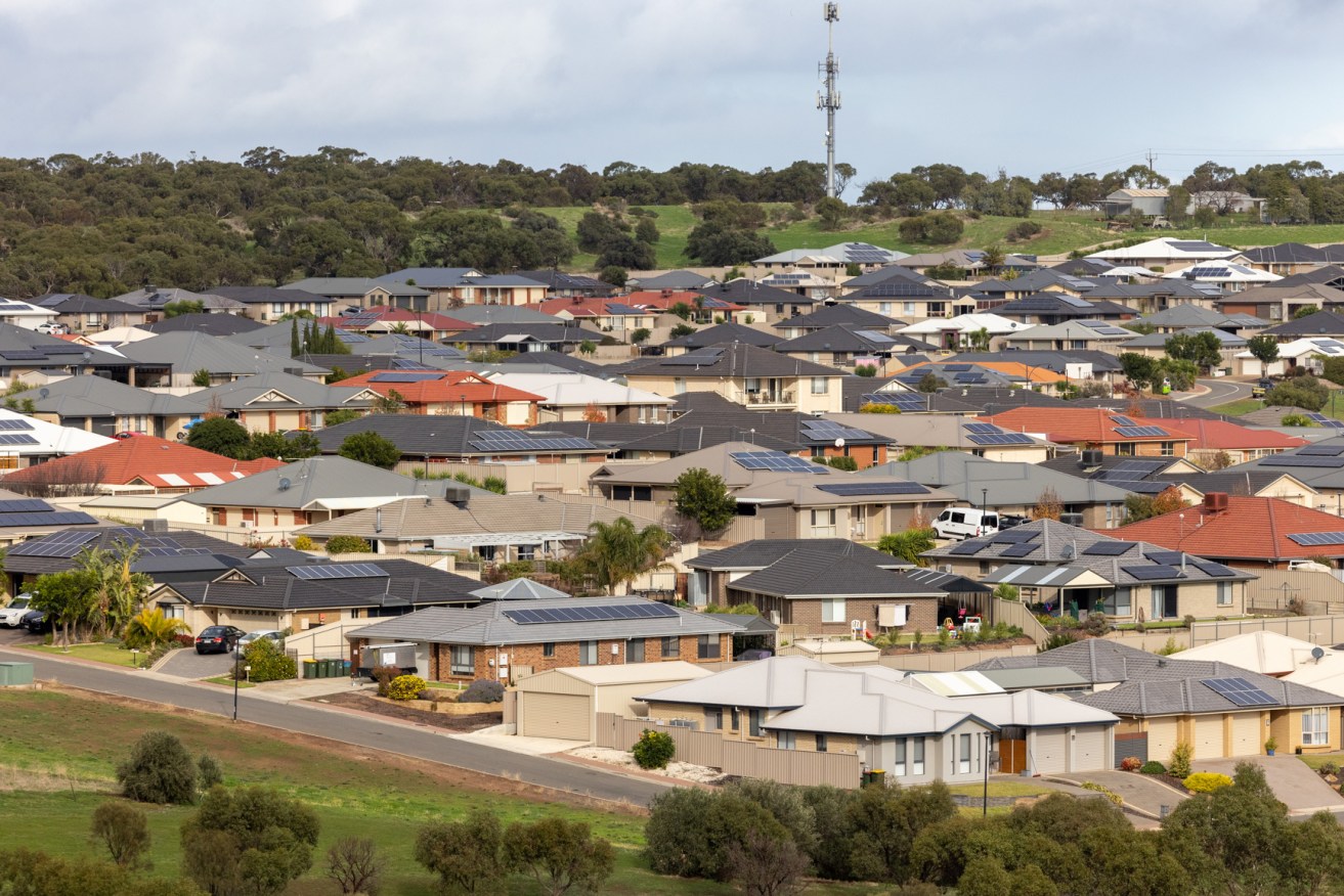 Housing and urban sprawl in Seaford (Photo: Tony Lewis/InDaily). 