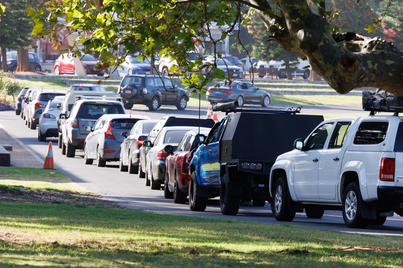 Queueing at the Victoria Park testing site on Tuesday morning. Photo: Tony Lewis/InDaily