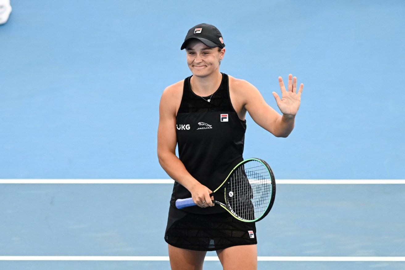 Ash Barty acknowledges the crowd after her victory in the 2022 Adelaide International. Picture: Michael Errey/InDaily.