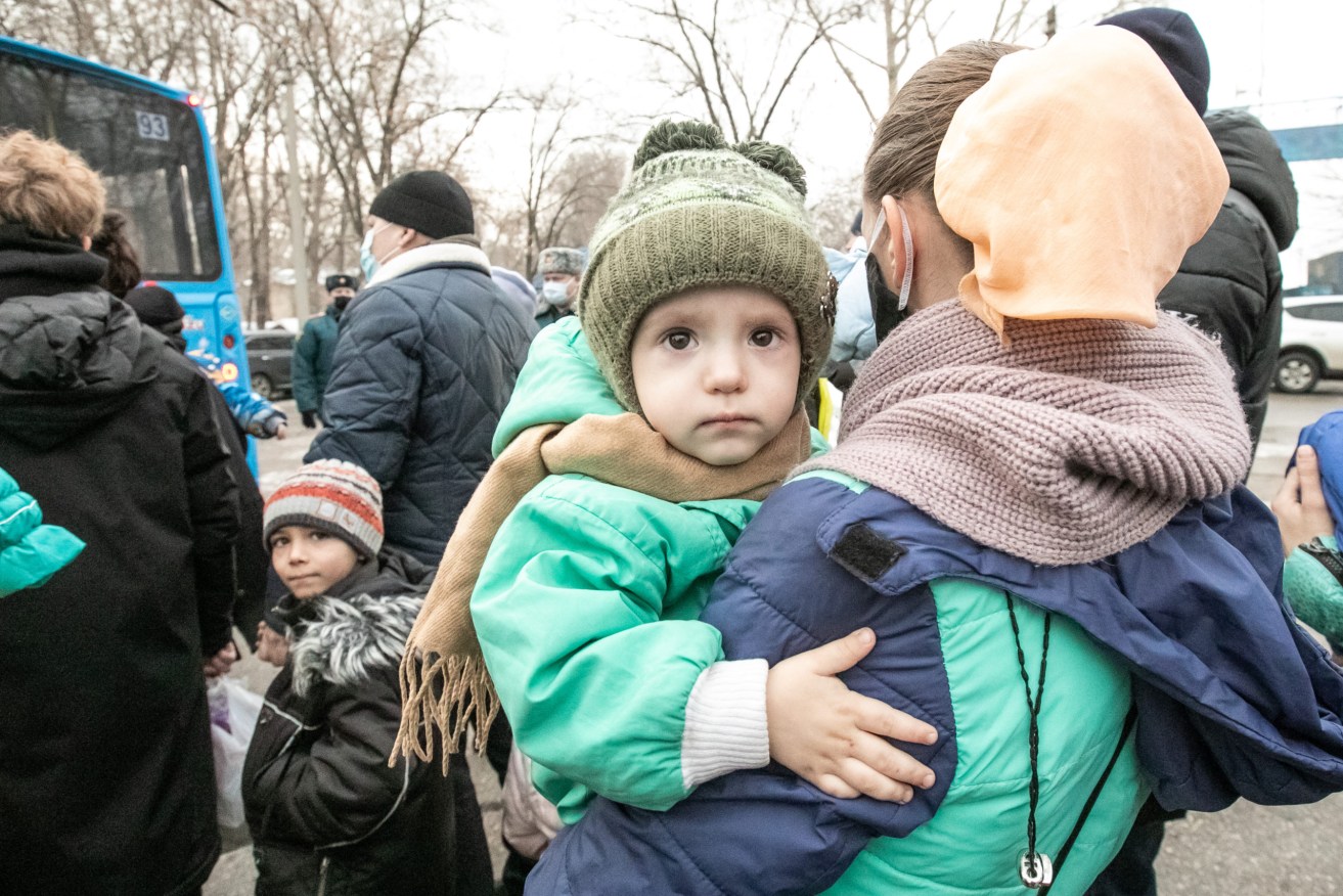 Civilians in the Donbass separatist region of Ukraine are evacuated. Hundreds have gone to Russia after Russian president Vladmir Putin recognised Ukraine separatist regions as independent and ordered soldiers in as 'peacekeepers'. Photo: Sandimirov/TASS/Sipa USA