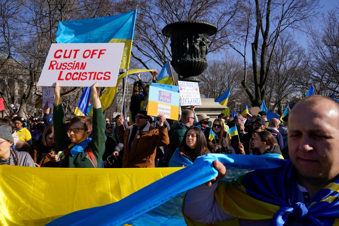 A rally to support Ukraine outside the White House in Washington DC. Photo: AP/Patrick Semansky